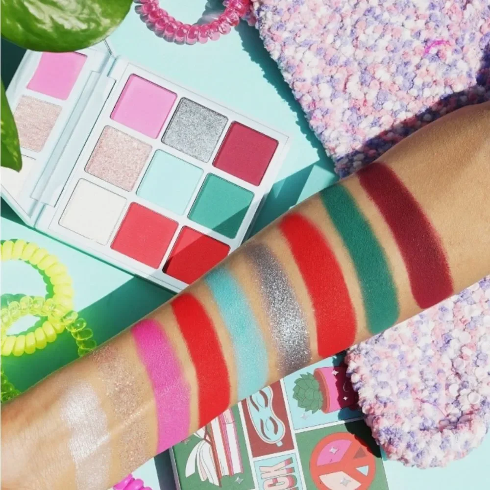 Kara‎ Beauty Laid Back Eyeshadow Palette